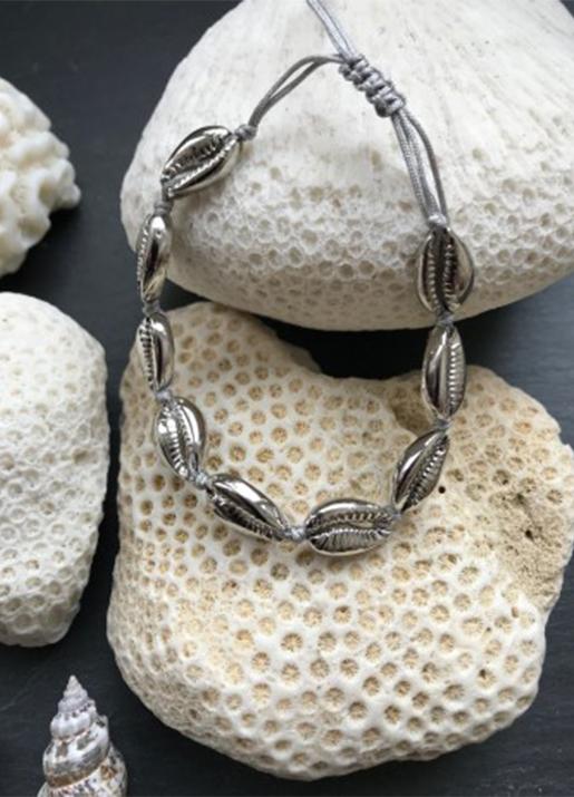 Maison irem shell on sale bracelet